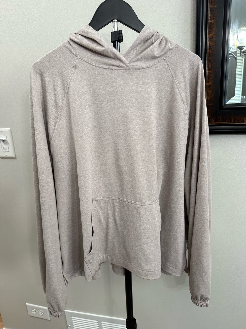 Aerie Offline Women’s Relaxed Hooded Pullover Sweatshirt in Light Taupe